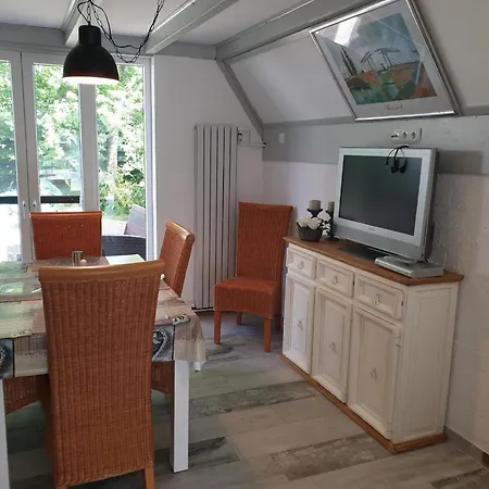 Дом отдыха Bungalow Near North Holland Beaches *