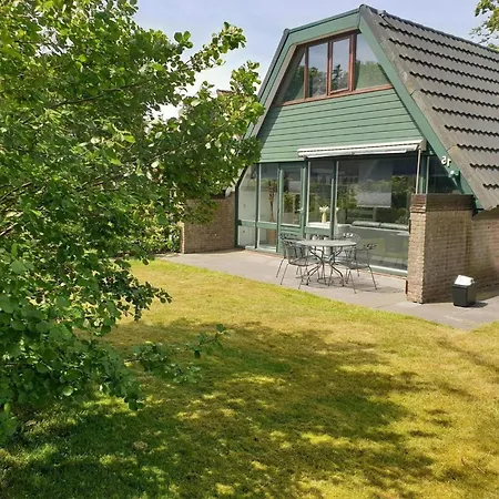 Bungalow Near North Holland Beaches Дом отдыха